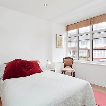 Edencourt Apartment London Eksteriør billede